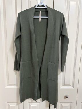 Aritzia The Group by Babaton Long Open Cardigan Sage Green | XXS